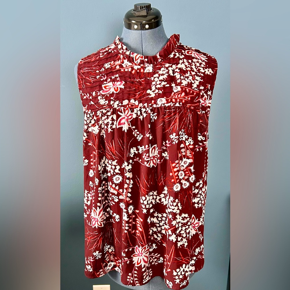 Loft Outlet Ladies Floral woven poly sleeveless blouse size large